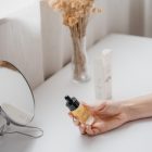 The Golden Mountain, umirujući zaštitni serum sa smiljem i skvalanom - Thumbnail Image 4